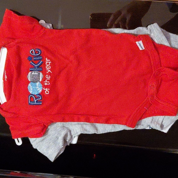 Gerber Red 'Rookie of the Year' Short Sleeve Tee - Picture 1 of 4